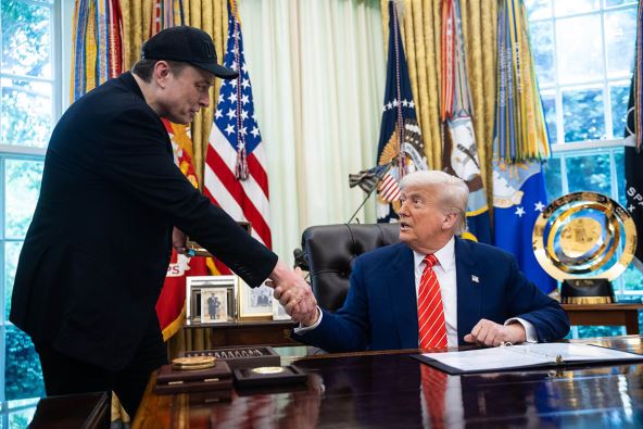 Ilon Mask Donald Tramp