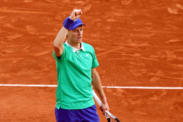 Janik Siner na Rolan Garosu.