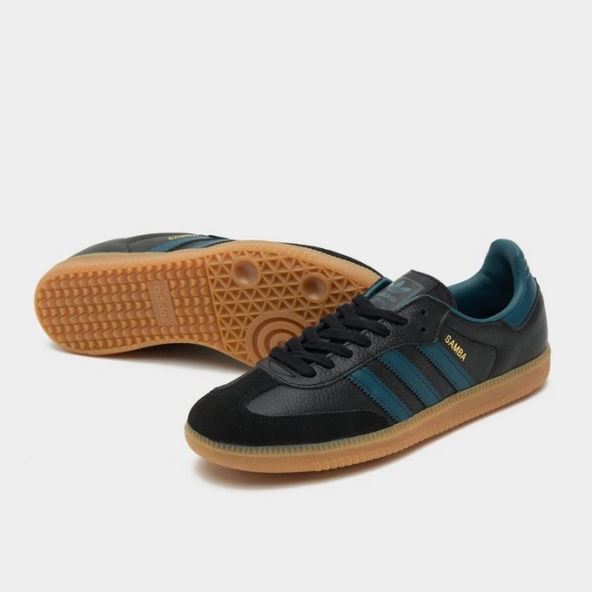 Adidas Samba, crna sa zelenim liijama.