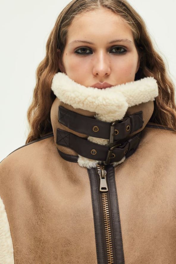 Zarin prsluk je neverovatno stylish.