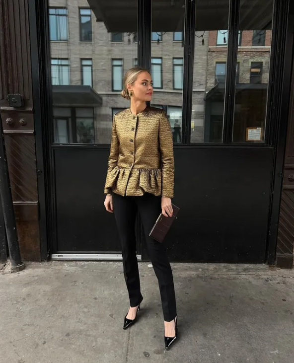 Šta obući za novogodišnju žurku firme?