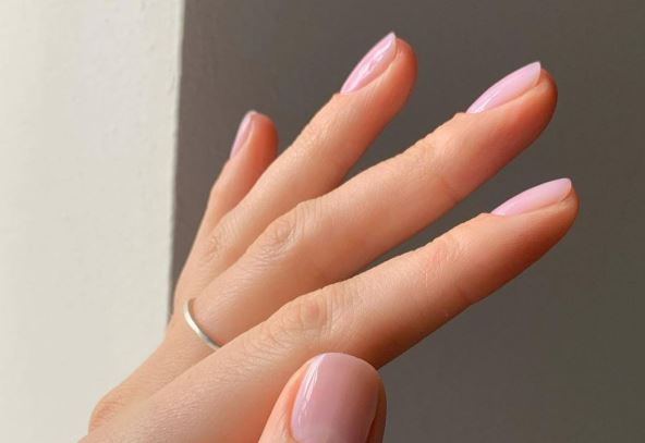 Natopljenu vatu acetonom i aluminijumsku foliju držite 20ak minuta.