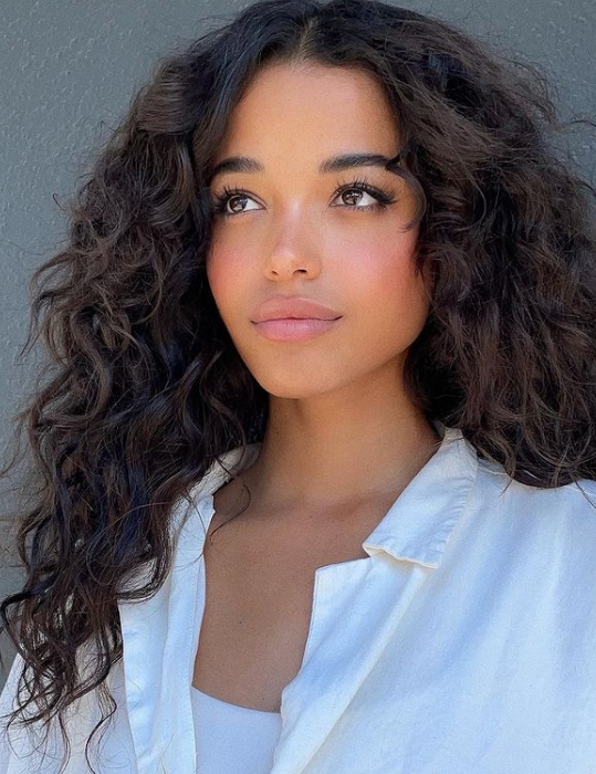 Gustoj i kovrdžavoj kosi prijaju masna i bogata ulja, poput maslinovog.