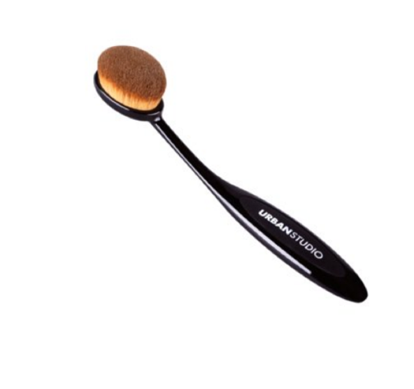 Krase je guste i mekane dlačice koje obezbeđuju punu pokrivnu moć uz minimalnu potrošnju šminke.