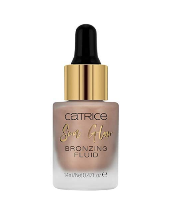 Tečna tekstura daje predivan sjaj i blistavost na licu.