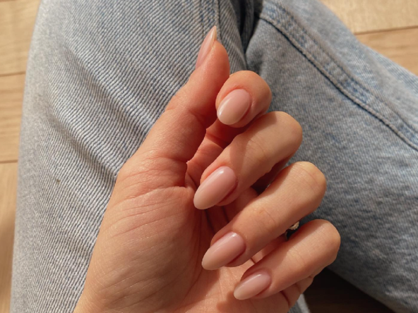 Nokti za žene 40 i 50 godina koji podmlađuju ruke