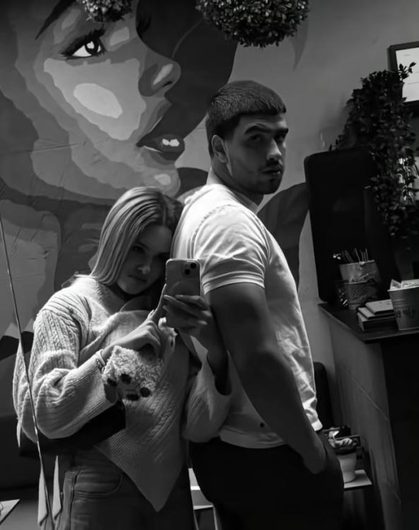 Nova devojka bivšeg dečka Lare Čolić