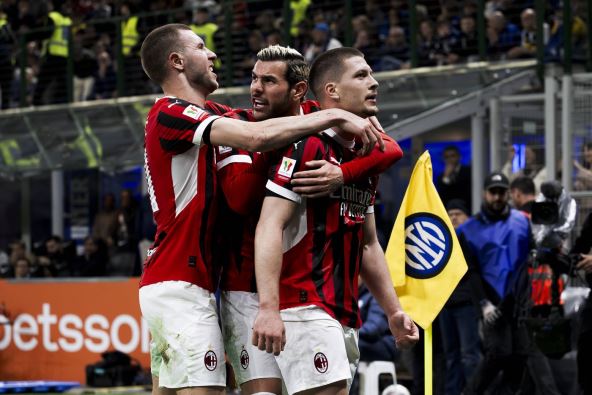 Strahinja Pavlović i Luka Jović slave gol u Milanu