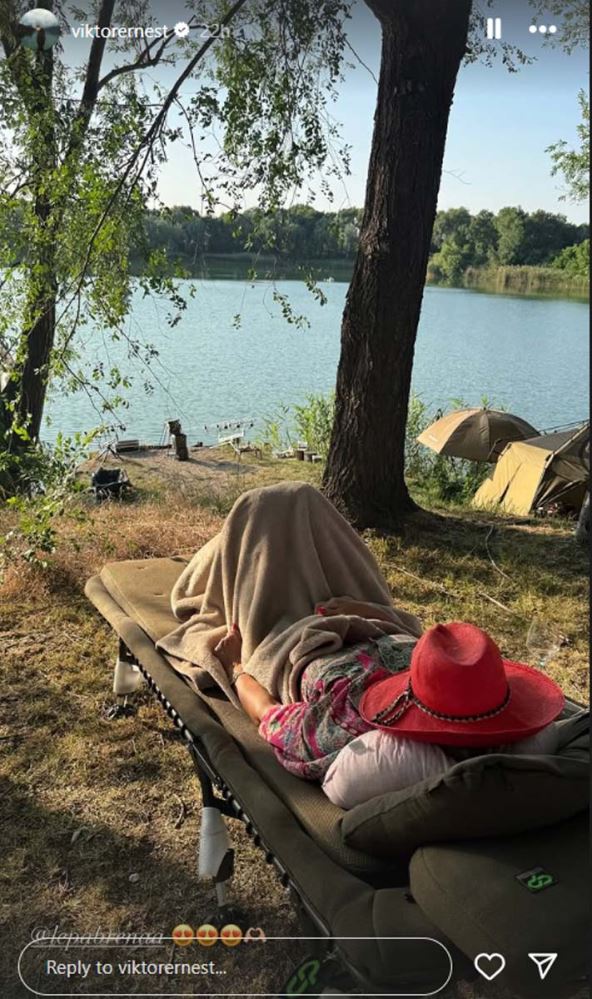 Viktor Živojinović Lepa Brena pecanje