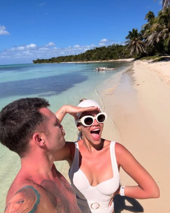 Jovan Pantić i Marija Mikić na plaži