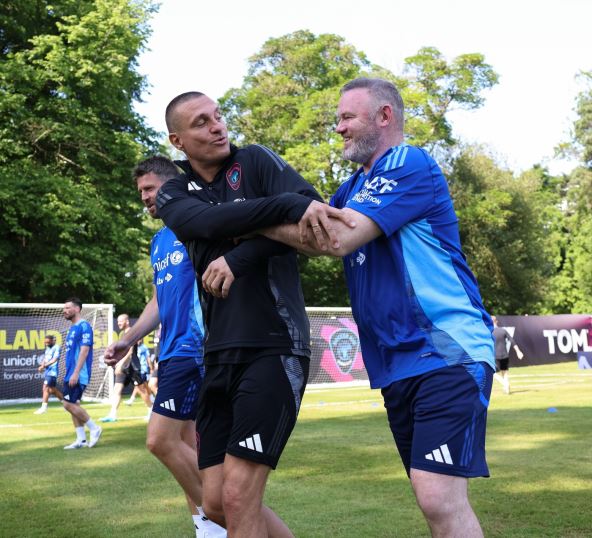 Nemanja Vidić i Vejn Runi na treningu