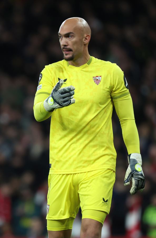 Marko Dmitrović golman Sevilje u Ligi Evrope