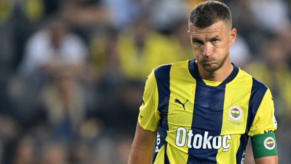 Edin Džeko u dresu Fenerbahčea