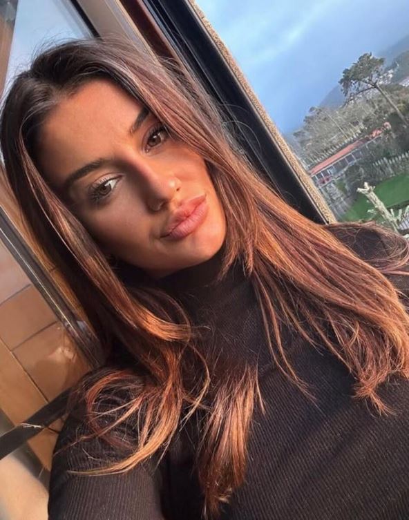 Fati Vaskez stjuardesa sa Laminom Jamalom