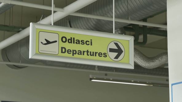 aerodrom Morava  (7).jpg