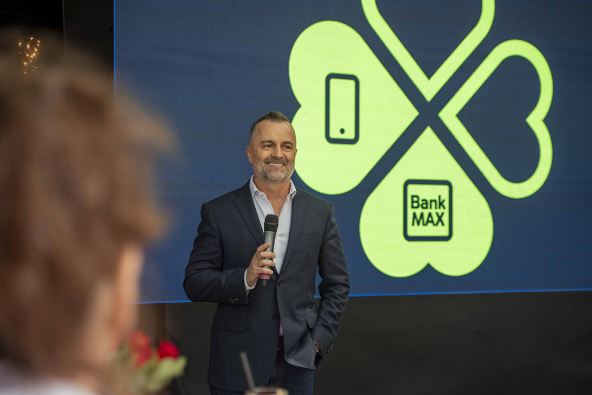 Mike Michel - saopštenje copy.jpg