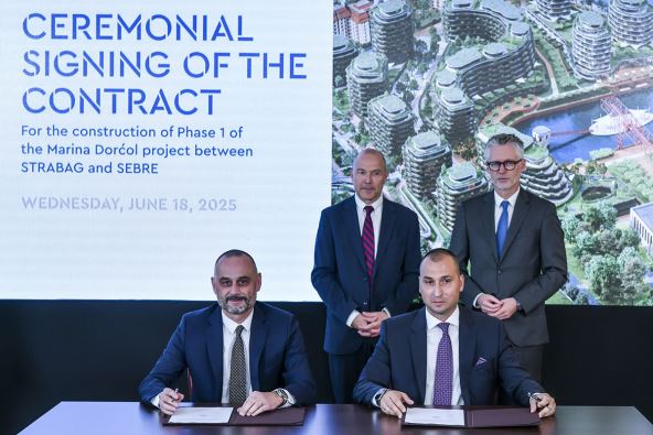 Marina Dorcol copy.jpg