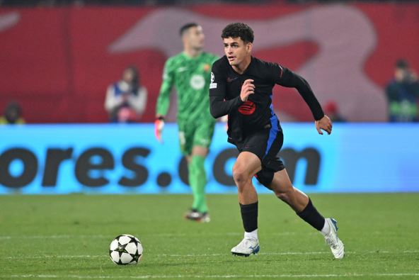 Serhi Domingez na utakmici Crvena zvezda - Barselona na Marakani.