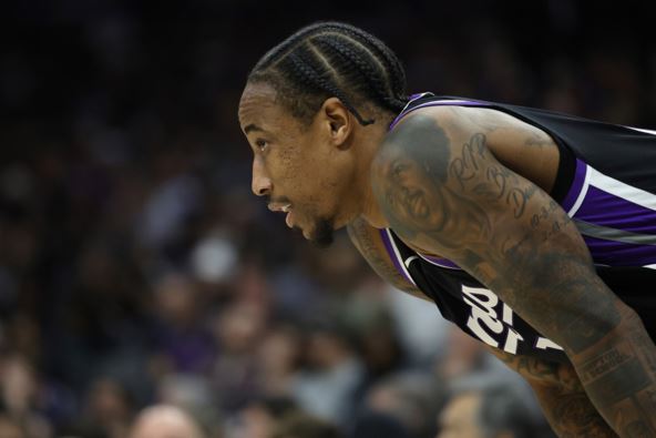 Demar Deroza u dresu Sakramenta.