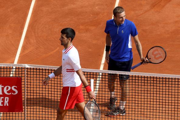 Meč Novaka Đokovića i Dena Evansa u Monte Karlu 2021. godine.