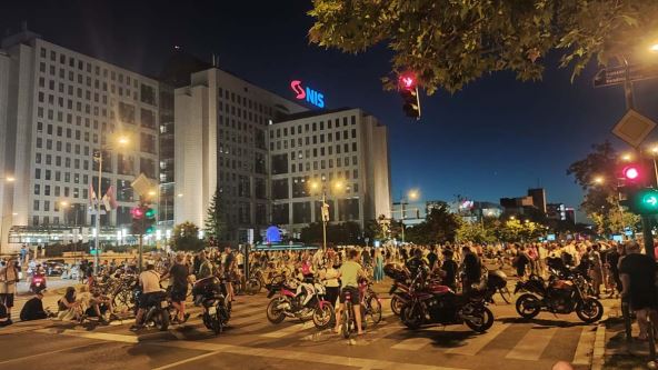 blokiran most slobode u novom sadu 1.jpg