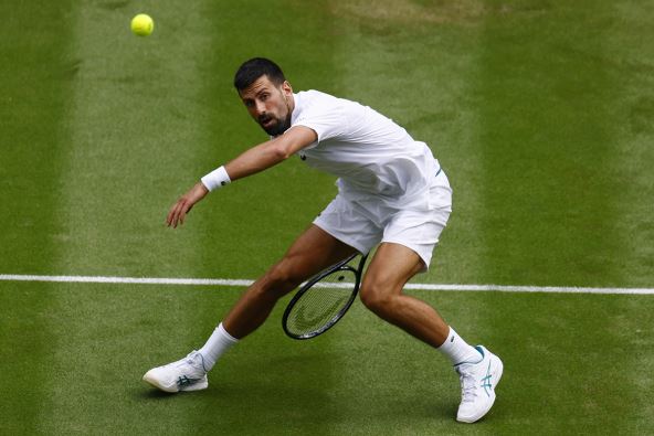 Novak Đoković potez na Vimbldonu.