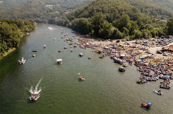 Screenshot_4 copy.jpg