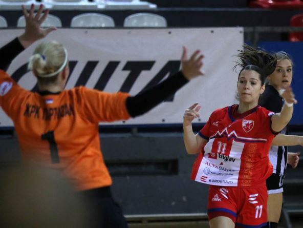 Mia Nedeljković rukometašica Crvene zvezde na meču sa Partizanom