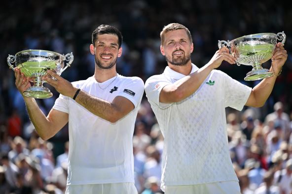 Džulijan Keš i Lojd Glaspul osvojili Vimbldon u dublu