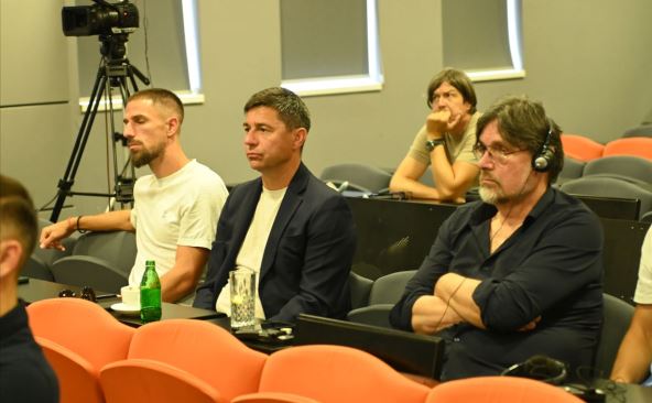 Miloš Degenek na sastanku sa Mesinom