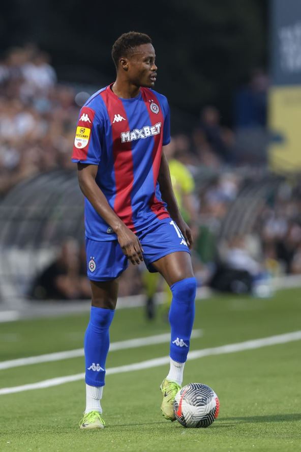 Demba Sek na utakmici Železničar Partizan