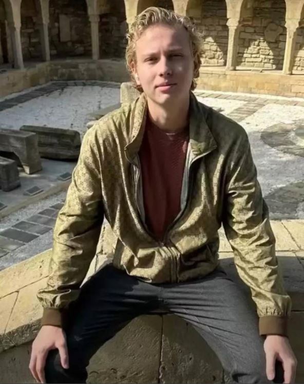 Artem Papazov je navodno zlostavljao Mariju