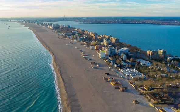 plaza Mamaia (2).jpg