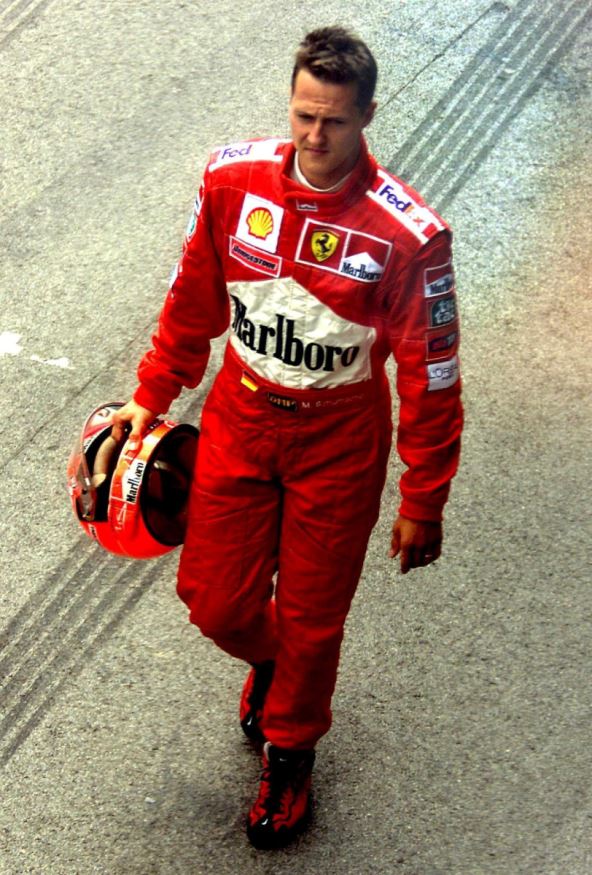 Mihael Šumaher šeta stazom Formule 1 u Austriji 2000 godine