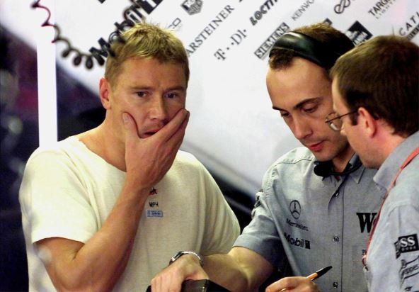 Mika Hakinen na trci Meklarena 2000