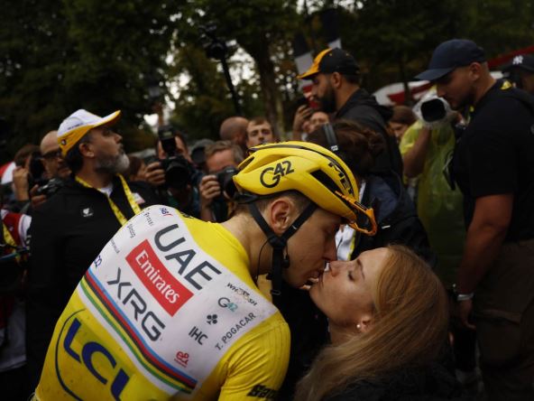 Tadej Pogačar i Urška Žigart se ljube