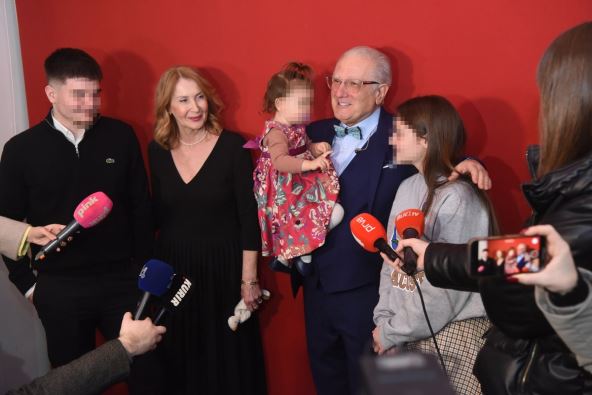 Željko Samardžić sa porodicom