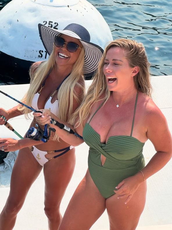 Kendra Vilkinson se skinula u kupaći