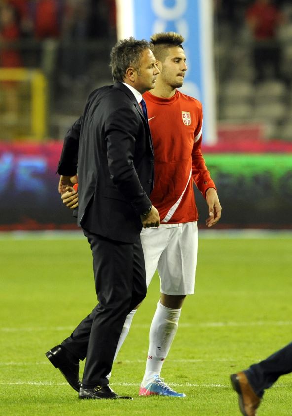 Siniša Mihalović i Aleksandar Mitrović na utakmici protiv Belgije