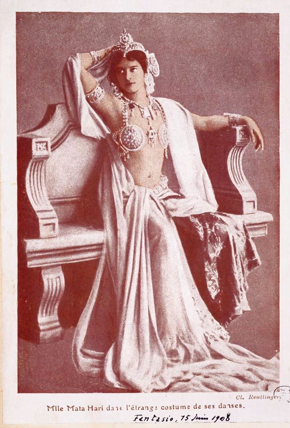 Mata Hari se početkom 20. veka preselika u Pariz