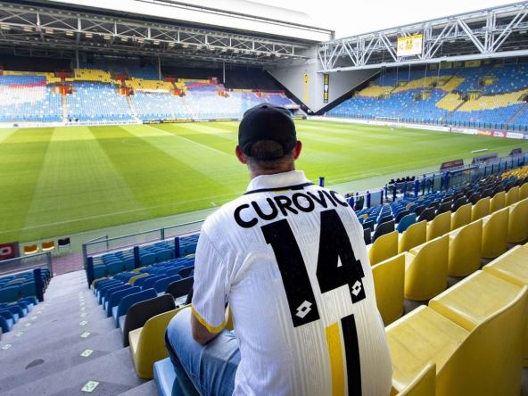 Dejan Čurović dres Vitesea