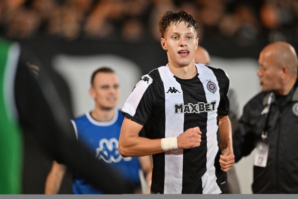 Ognjen Ugrešić u dresu Partizana.