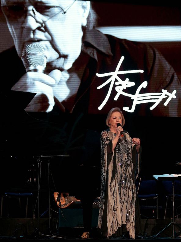 Pevačica je ostala bez sina dva meseca pred smrt