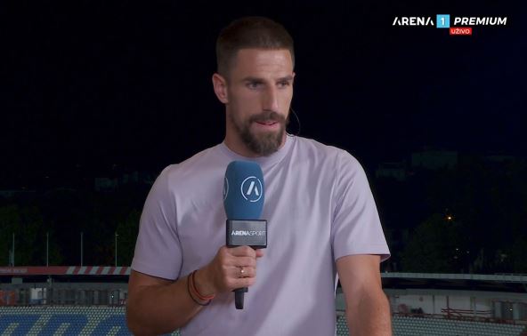 Miloš Degenek daje izjavu za TV Arena sport