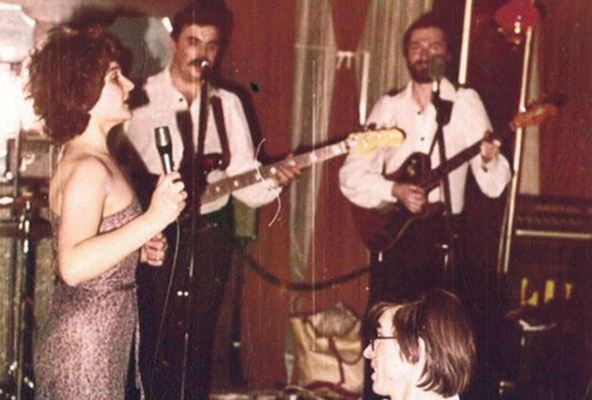 Spasa Mečanin je prva pevačica Slatkog greha