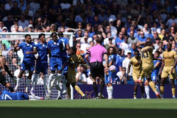 Poništen gol na Čelsi Kristal Palas Ebereči Eze