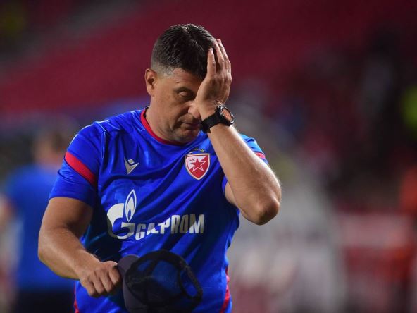 Trener fudbalera Crvene zvezde Vladan Milojević.