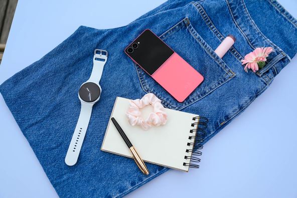 Galaxy Z Flip7 promo (3).jpg