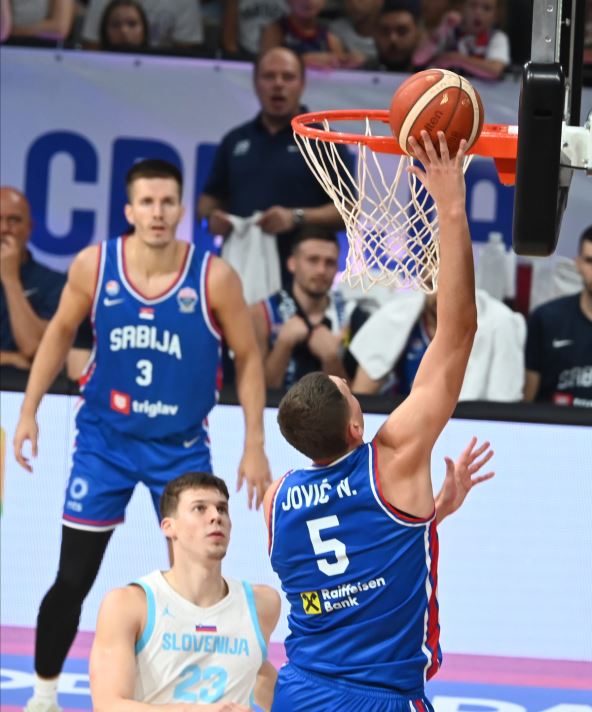 Srbija-Slovenija (1).jpg