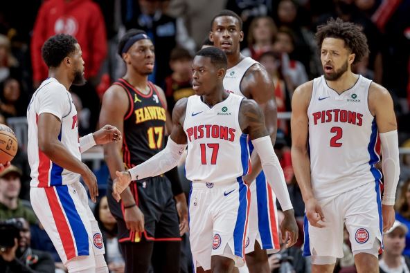 Malik Bizli i ekipa Detroita u meču protiv Atlante